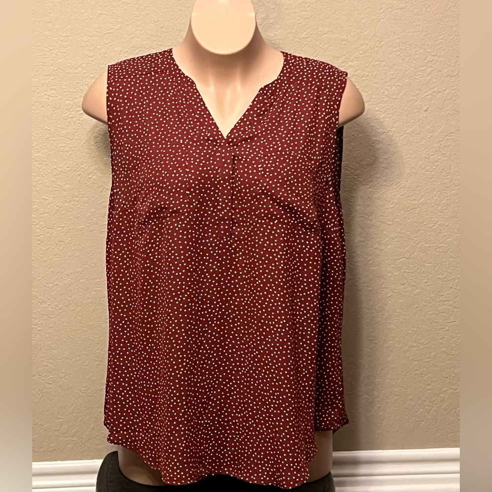 Sleeveless top